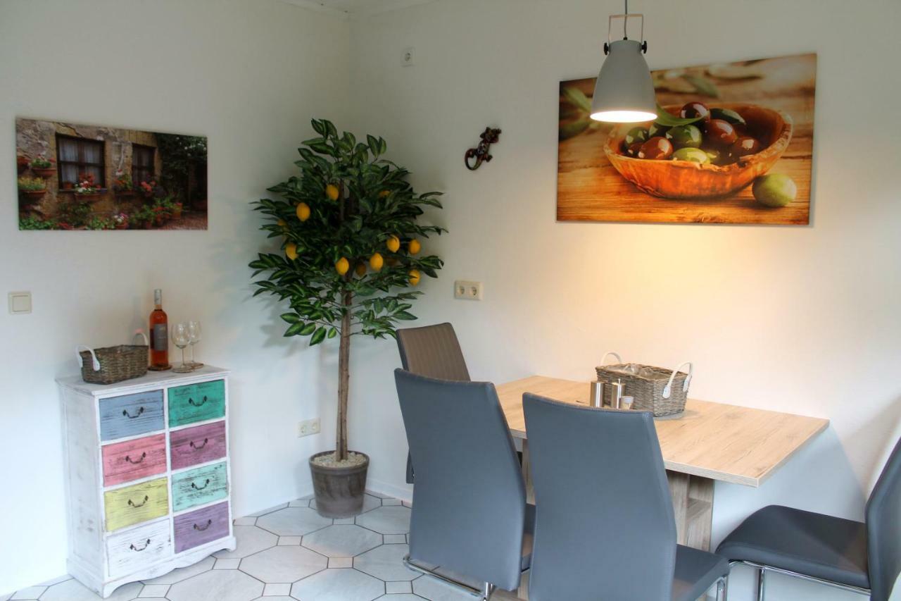 Ferienwohnung " Gecko 2 " Andernach Bagian luar foto