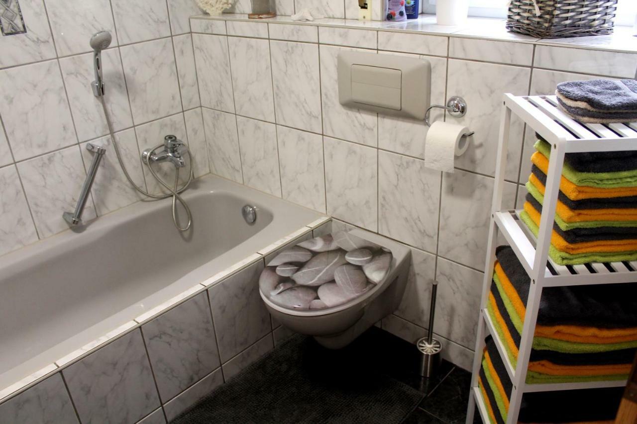 Ferienwohnung " Gecko 2 " Andernach Bagian luar foto