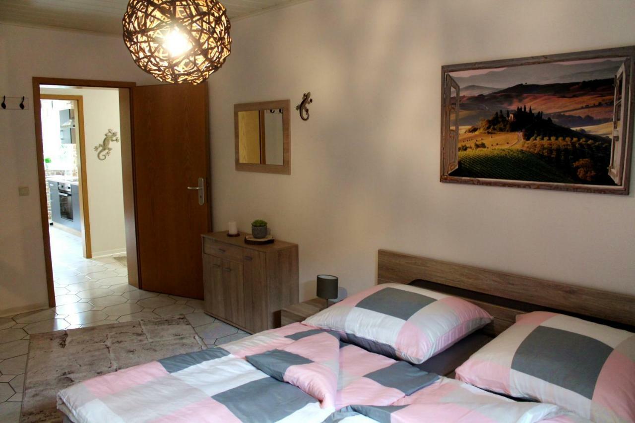Ferienwohnung " Gecko 2 " Andernach Bagian luar foto