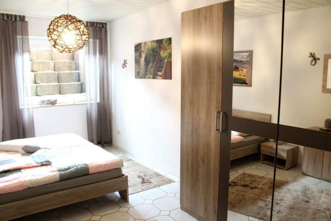 Ferienwohnung " Gecko 2 " Andernach Bagian luar foto