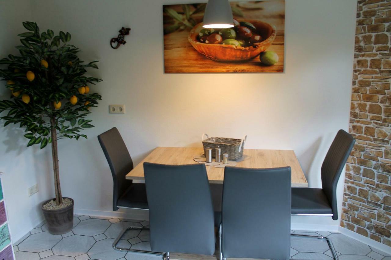 Ferienwohnung " Gecko 2 " Andernach Bagian luar foto